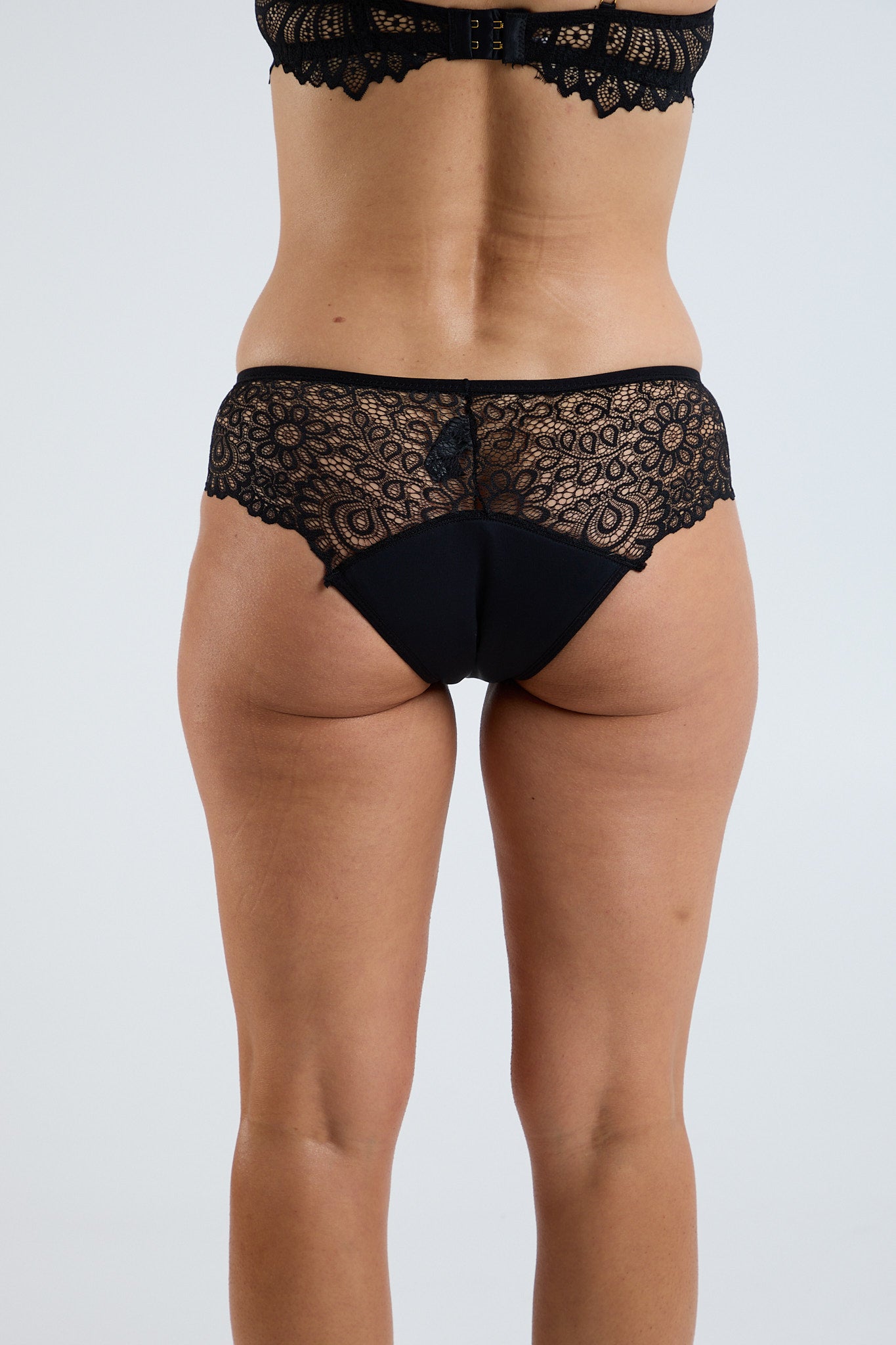 Luxe Cheeky Lace Period Undies